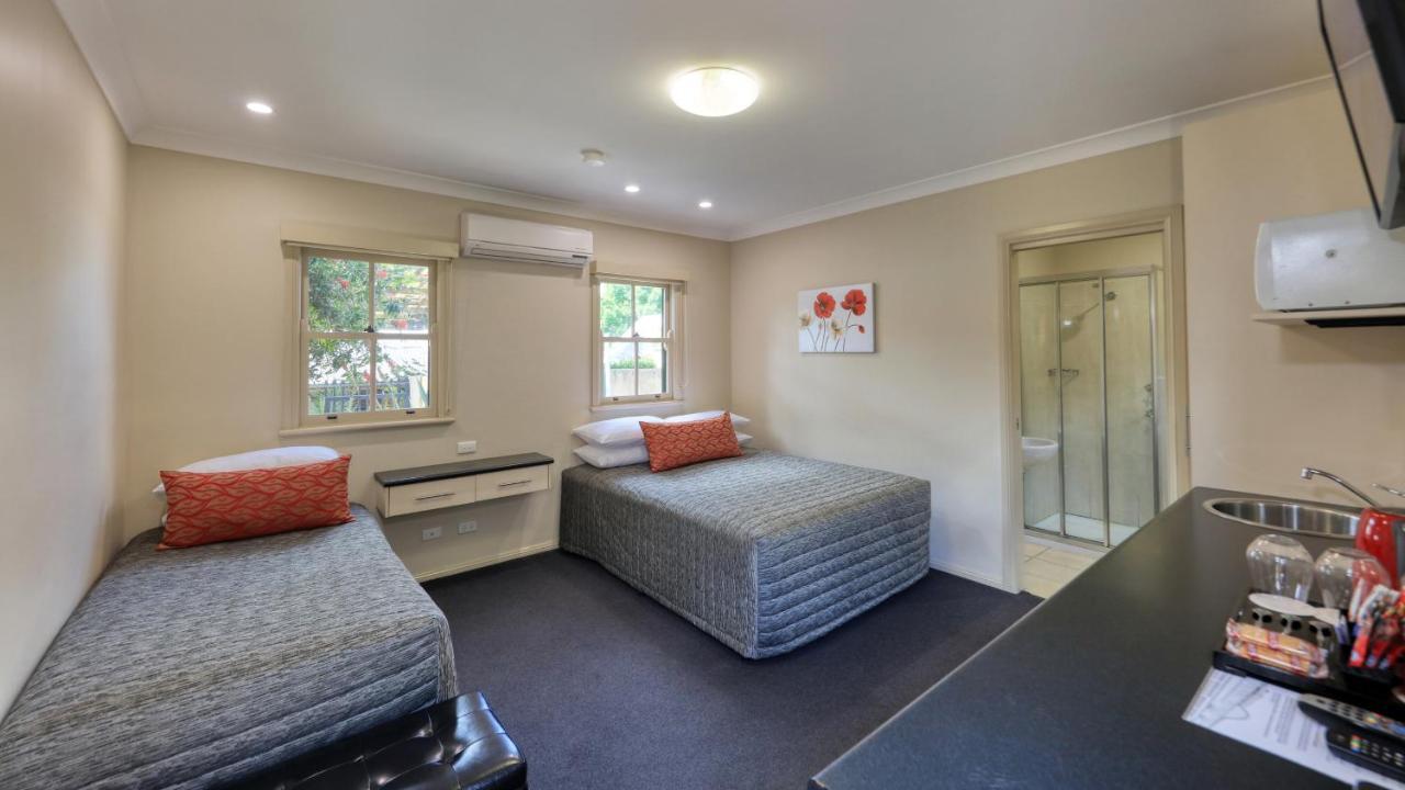 Prince Of Wales Hotel Gulgong Dış mekan fotoğraf