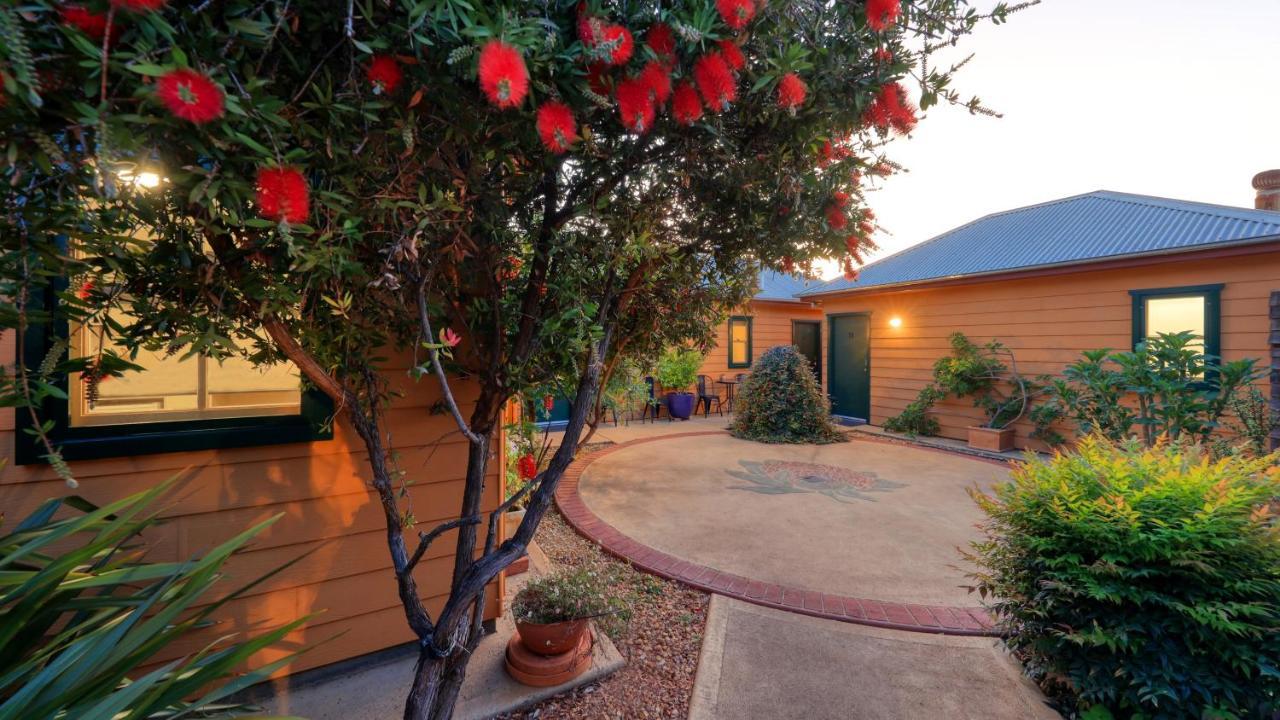 Prince Of Wales Hotel Gulgong Dış mekan fotoğraf