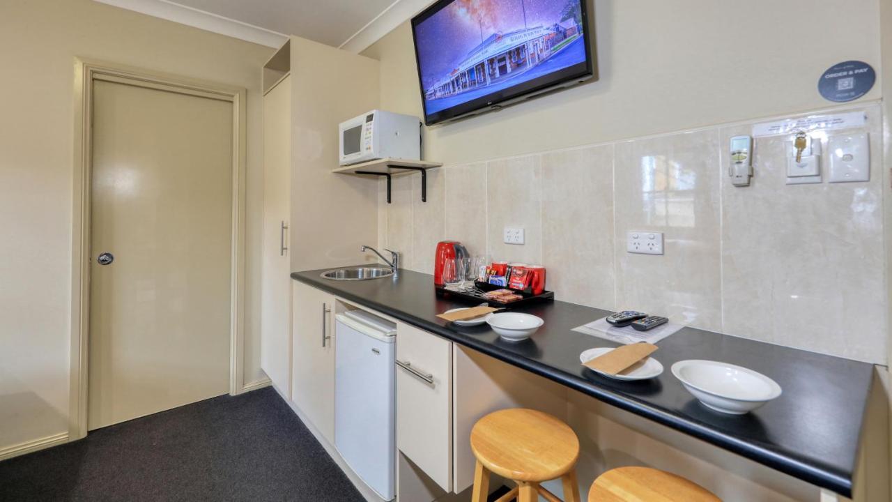 Prince Of Wales Hotel Gulgong Dış mekan fotoğraf