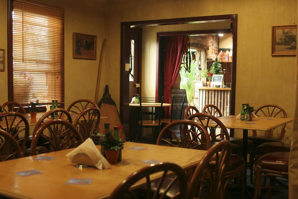 Prince Of Wales Hotel Gulgong Dış mekan fotoğraf