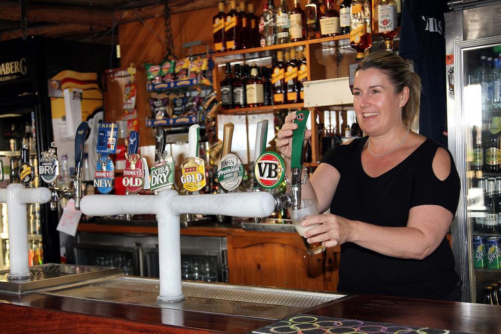Prince Of Wales Hotel Gulgong Dış mekan fotoğraf